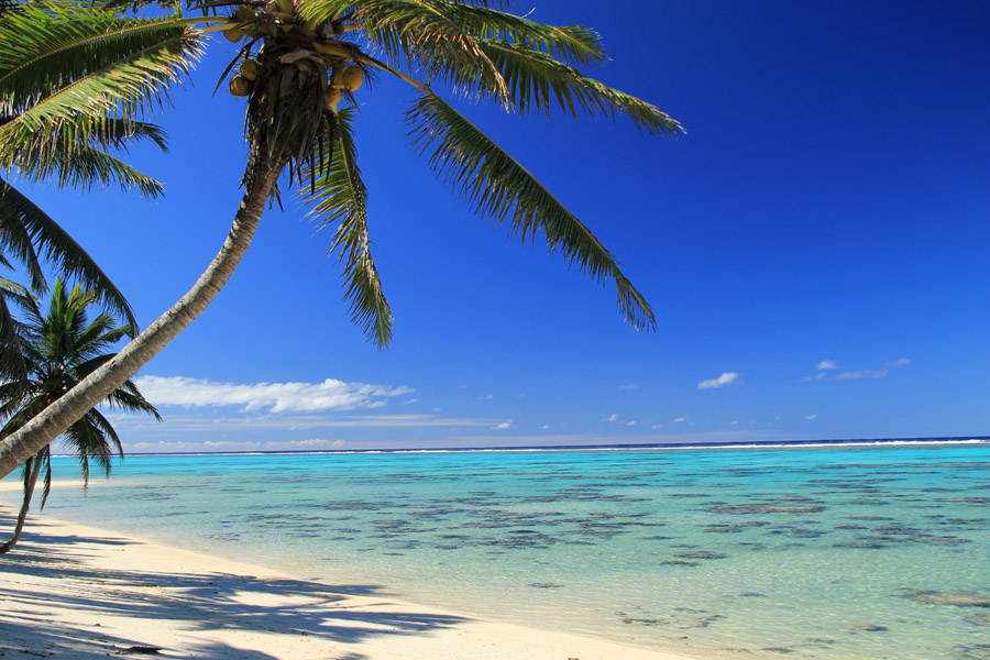 110 - Aitutaki beach scene, Cook Islands.