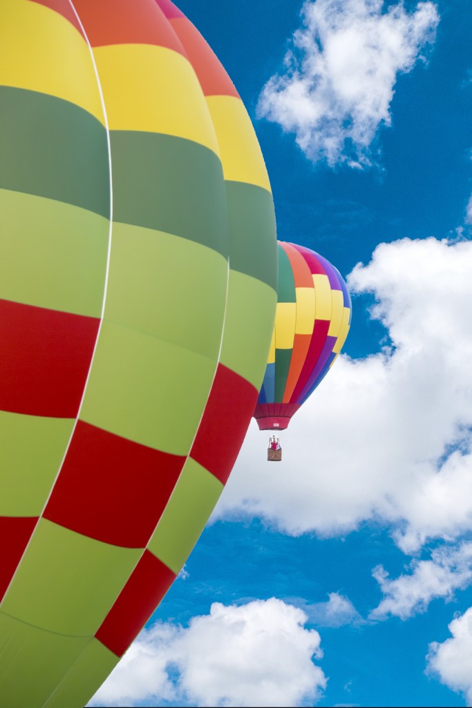 #517 - Hot Air Balloon with blue sky with cloud background